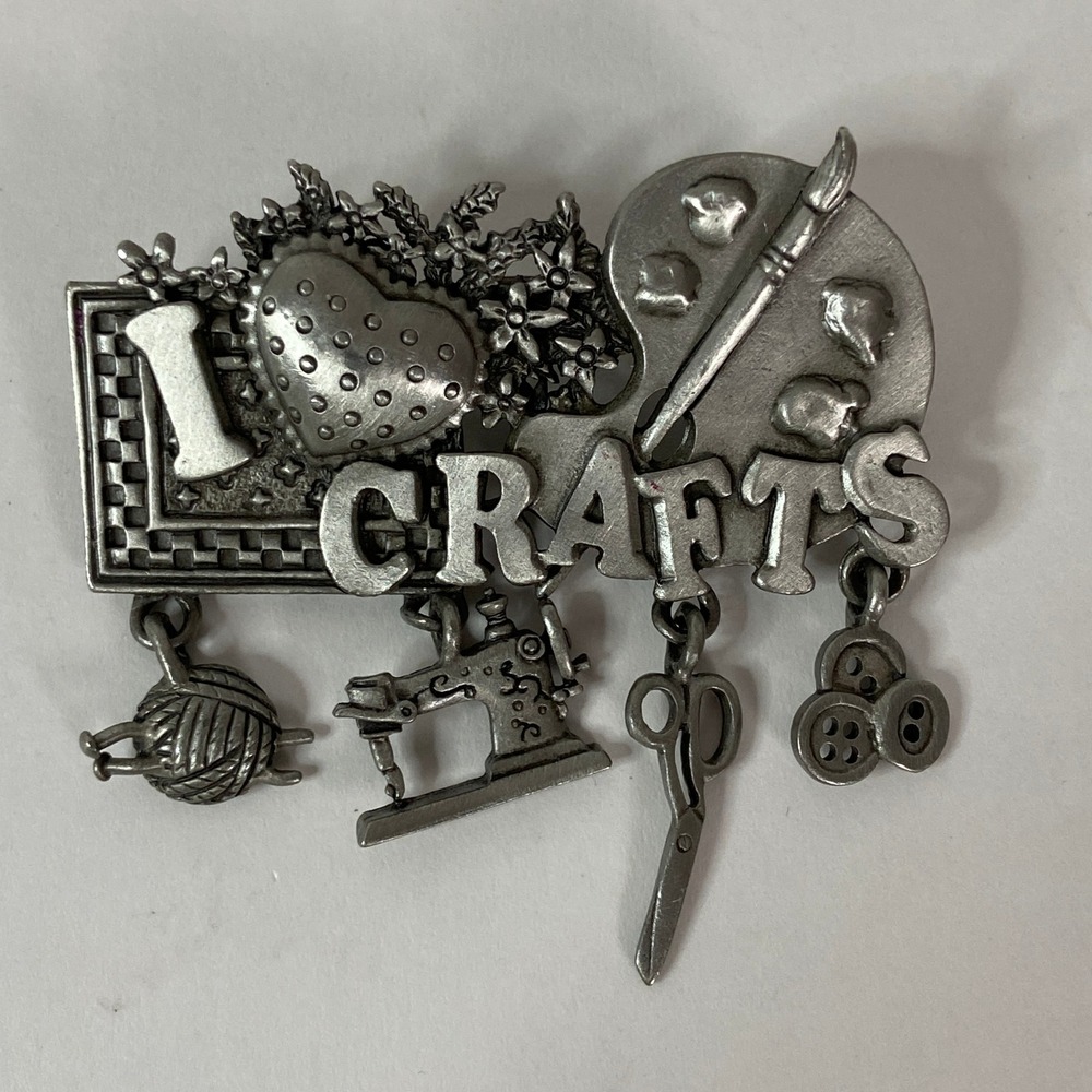 Vintage Spoontiques Pewter I Heart Crafts Pin Brooch Sewing Knitting Art Charms